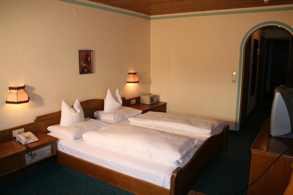 Thermal-Badhotel Kirchler Tux Chambre photo