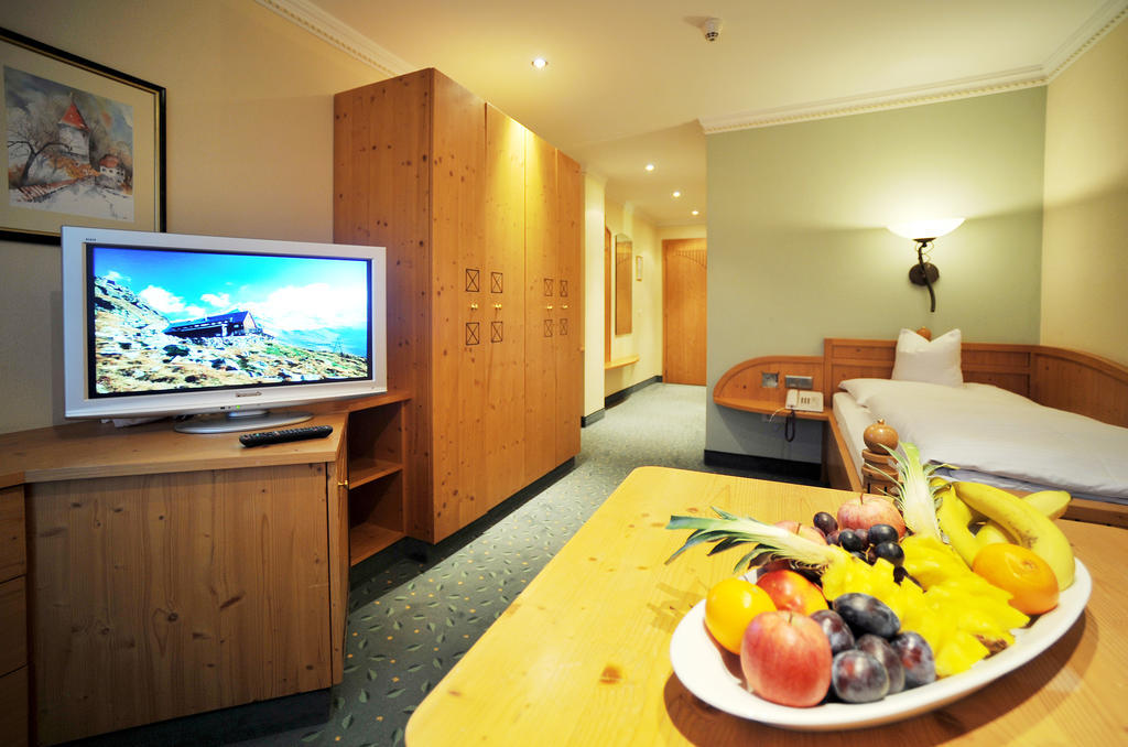 Thermal-Badhotel Kirchler Tux Chambre photo